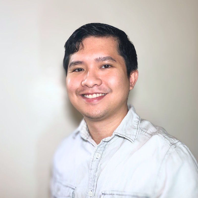 Lorenzo, Founder of Frontdesk AI based in Napa, CA